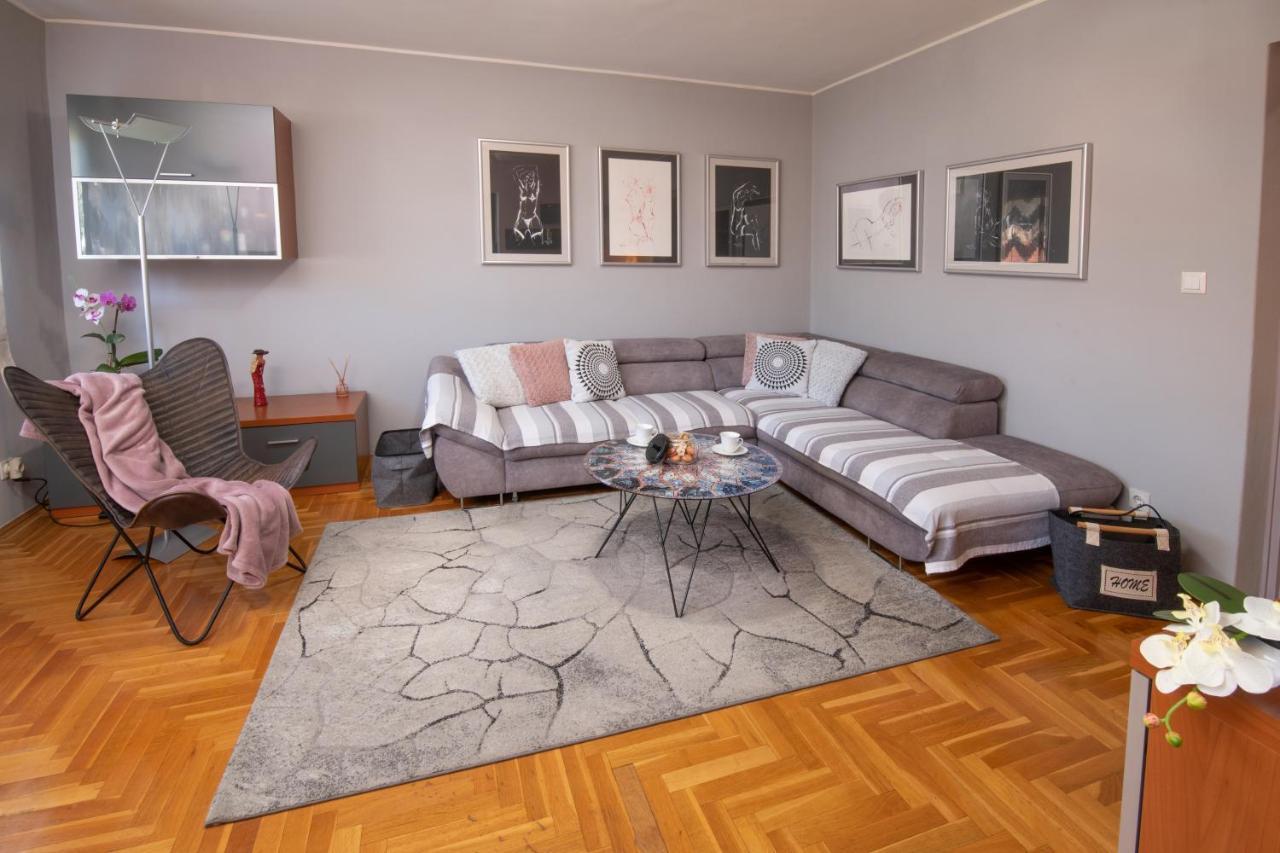 Apartman Point Pula Ngoại thất bức ảnh